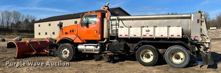 image for item LO9338 2006 Sterling LT  dump truck