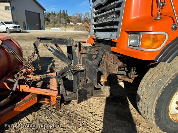 image for item LO9338 2006 Sterling LT  dump truck