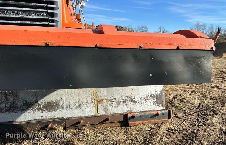 image for item LO9338 2006 Sterling LT  dump truck