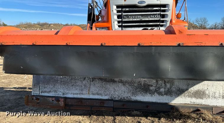 image for item LO9338 2006 Sterling LT  dump truck