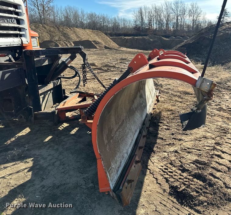 image for item LO9338 2006 Sterling LT  dump truck