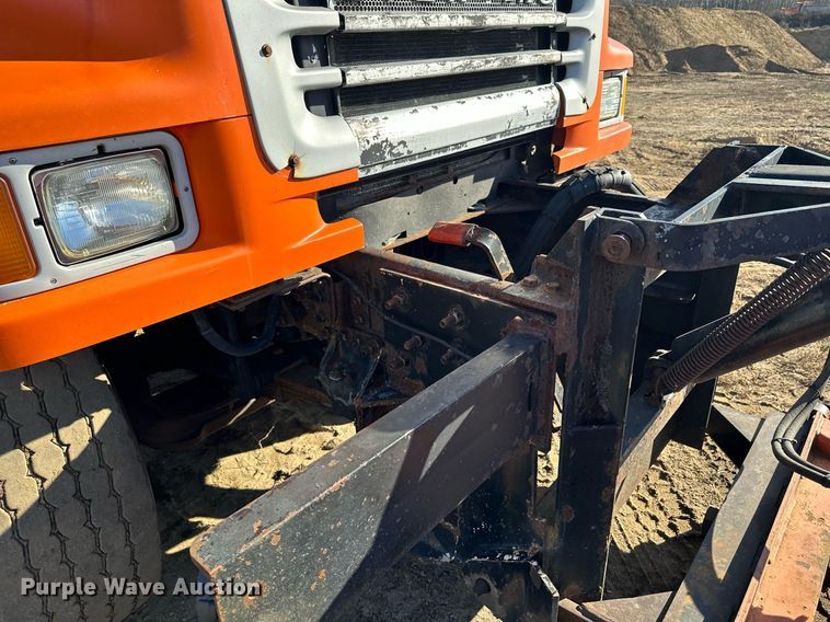 image for item LO9338 2006 Sterling LT  dump truck