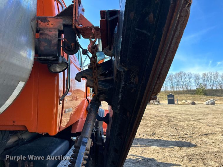 image for item LO9338 2006 Sterling LT  dump truck