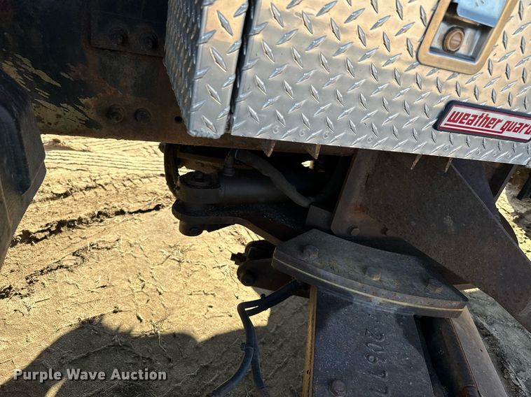 image for item LO9338 2006 Sterling LT  dump truck