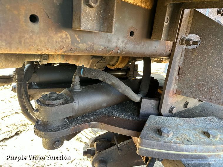 image for item LO9338 2006 Sterling LT  dump truck