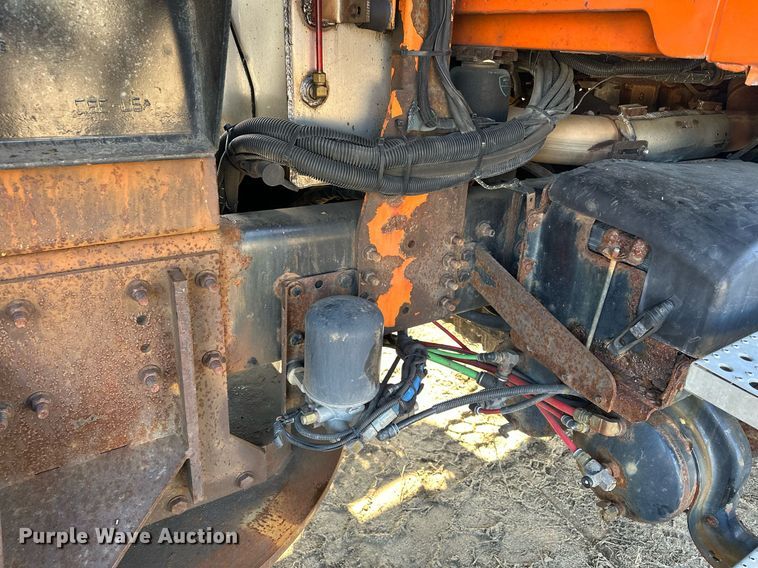 image for item LO9338 2006 Sterling LT  dump truck