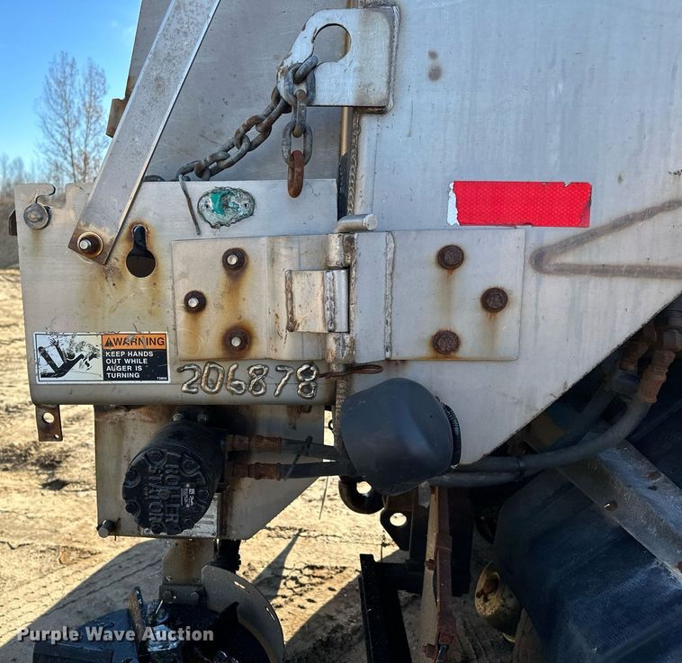 image for item LO9338 2006 Sterling LT  dump truck