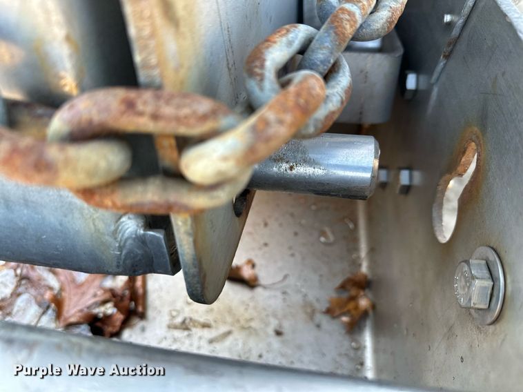 image for item LO9338 2006 Sterling LT  dump truck