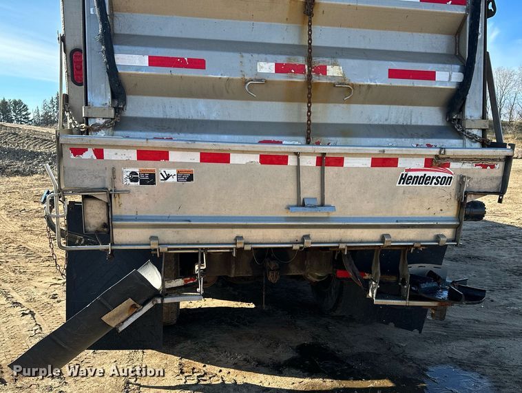 image for item LO9338 2006 Sterling LT  dump truck