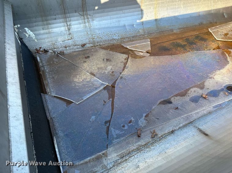 image for item LO9338 2006 Sterling LT  dump truck