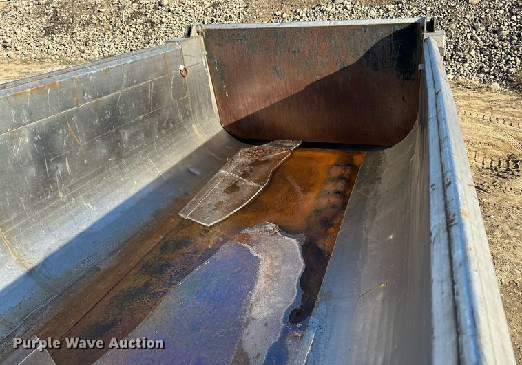 image for item LO9338 2006 Sterling LT  dump truck