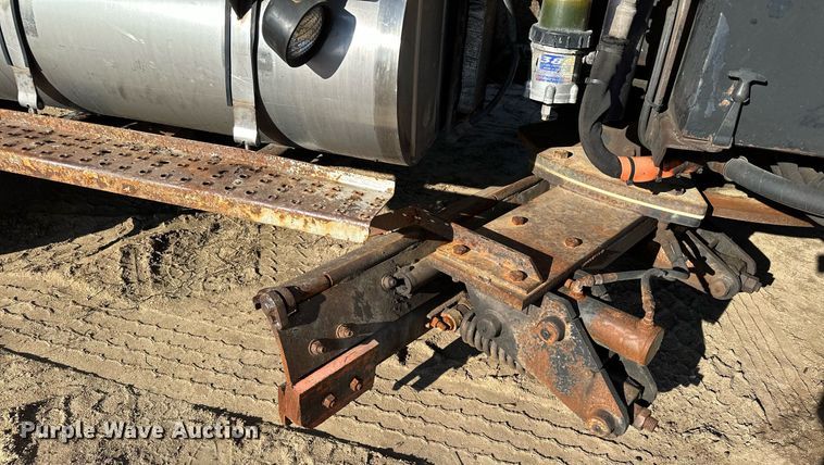 image for item LO9338 2006 Sterling LT  dump truck