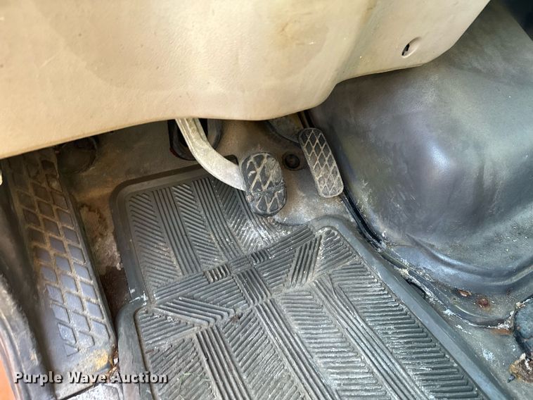 image for item LO9338 2006 Sterling LT  dump truck