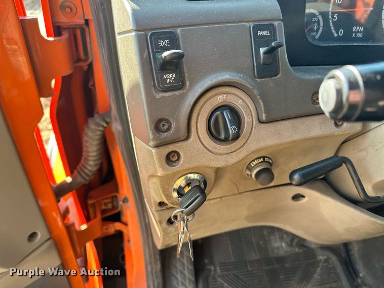 image for item LO9338 2006 Sterling LT  dump truck