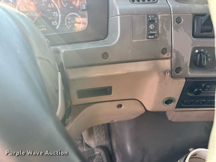 image for item LO9338 2006 Sterling LT  dump truck