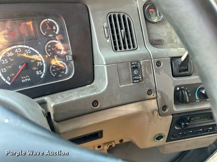 image for item LO9338 2006 Sterling LT  dump truck