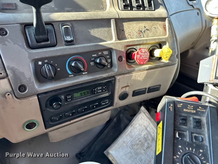 image for item LO9338 2006 Sterling LT  dump truck