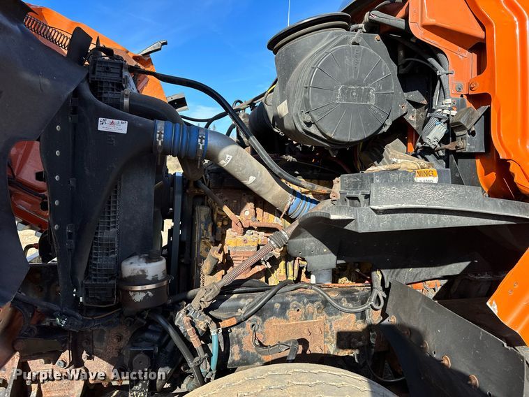 image for item LO9338 2006 Sterling LT  dump truck