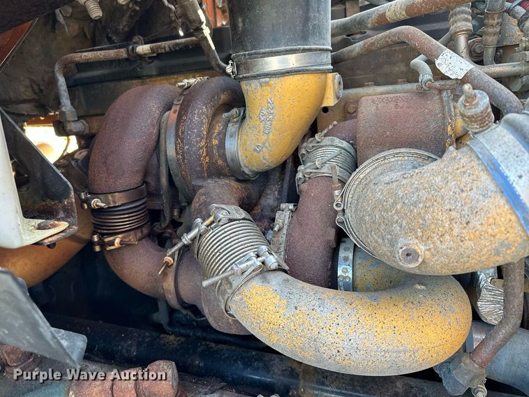 image for item LO9338 2006 Sterling LT  dump truck