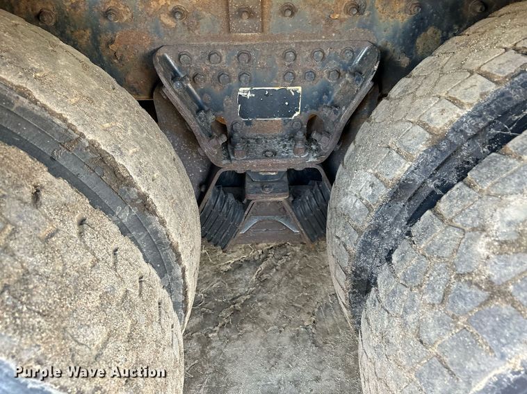 image for item LO9338 2006 Sterling LT  dump truck