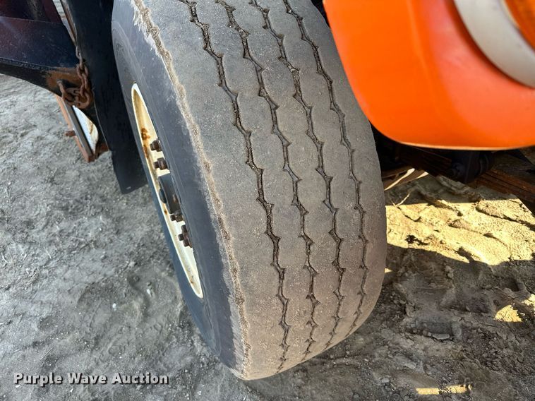 image for item LO9338 2006 Sterling LT  dump truck