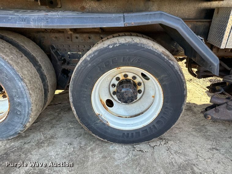 image for item LO9338 2006 Sterling LT  dump truck