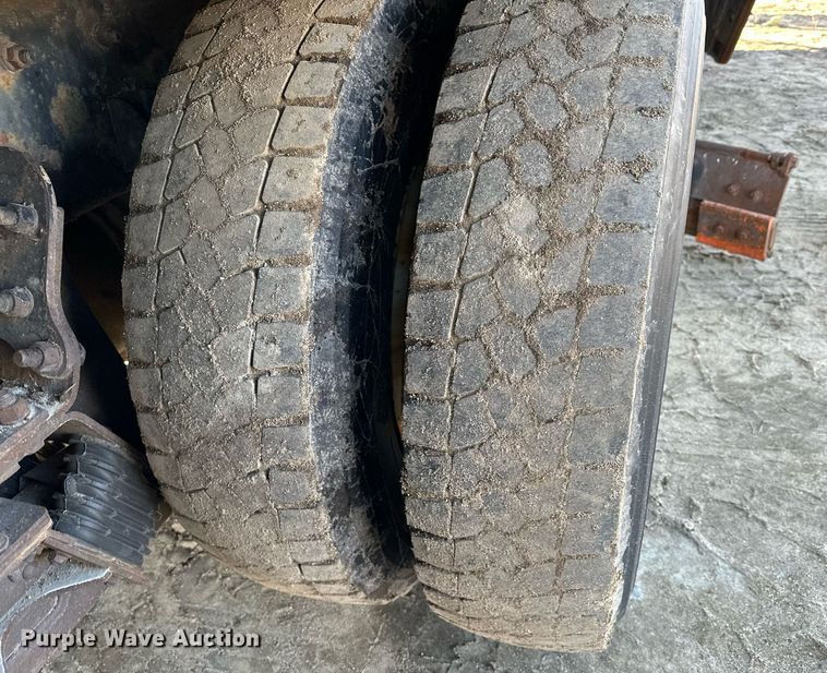 image for item LO9338 2006 Sterling LT  dump truck