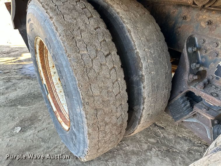 image for item LO9338 2006 Sterling LT  dump truck