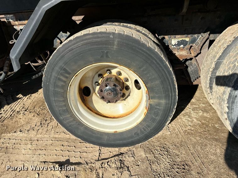 image for item LO9338 2006 Sterling LT  dump truck