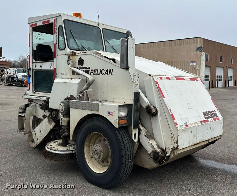 image for item LO9339 1999 Elgin Pellican series SF  sweeper
