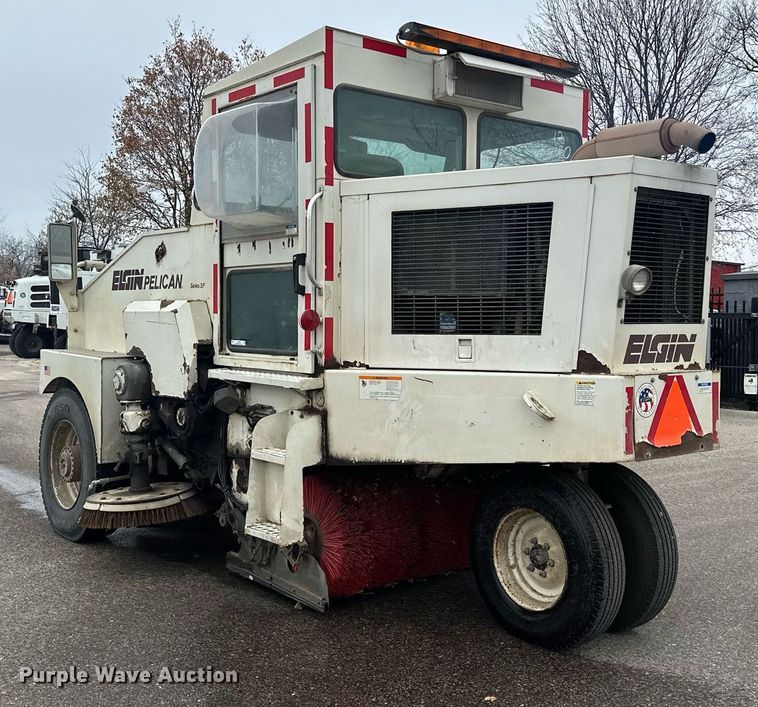 image for item LO9339 1999 Elgin Pellican series SF  sweeper