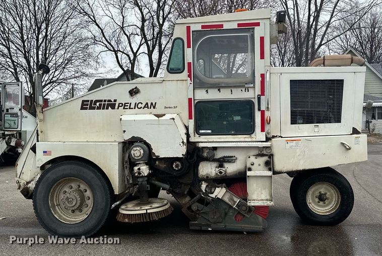 image for item LO9339 1999 Elgin Pellican series SF  sweeper