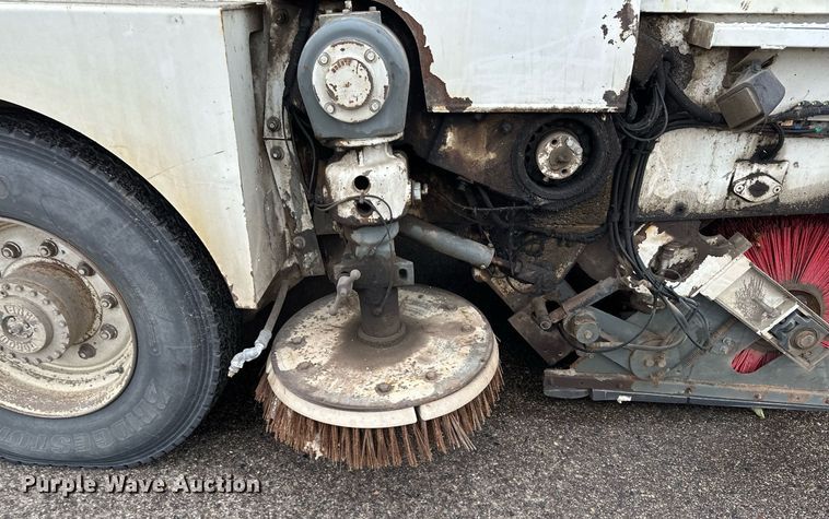 image for item LO9339 1999 Elgin Pellican series SF  sweeper