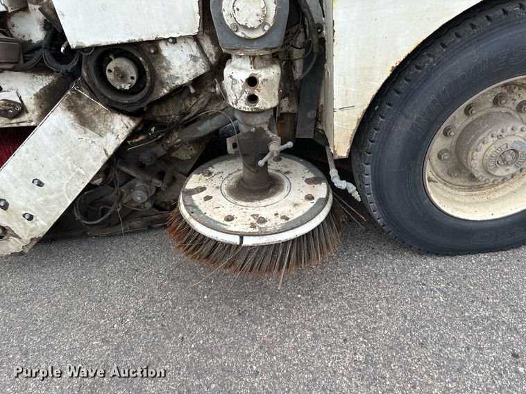 image for item LO9339 1999 Elgin Pellican series SF  sweeper