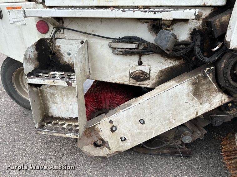 image for item LO9339 1999 Elgin Pellican series SF  sweeper