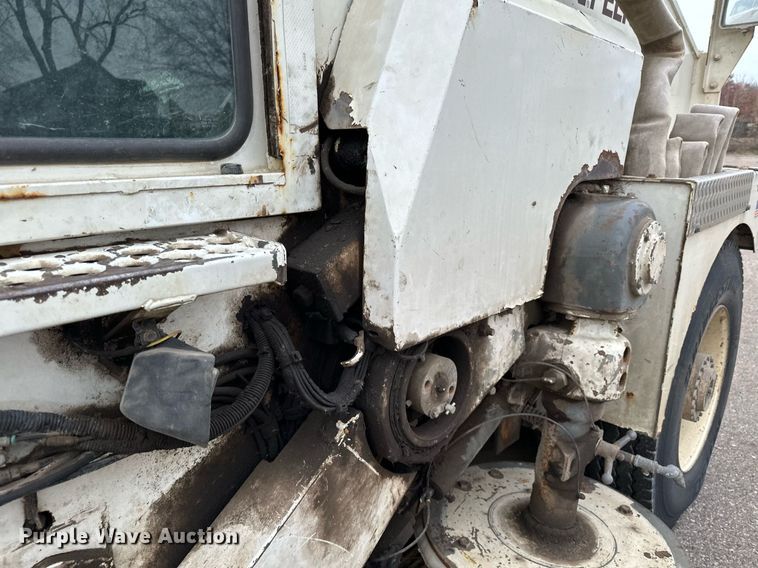 image for item LO9339 1999 Elgin Pellican series SF  sweeper