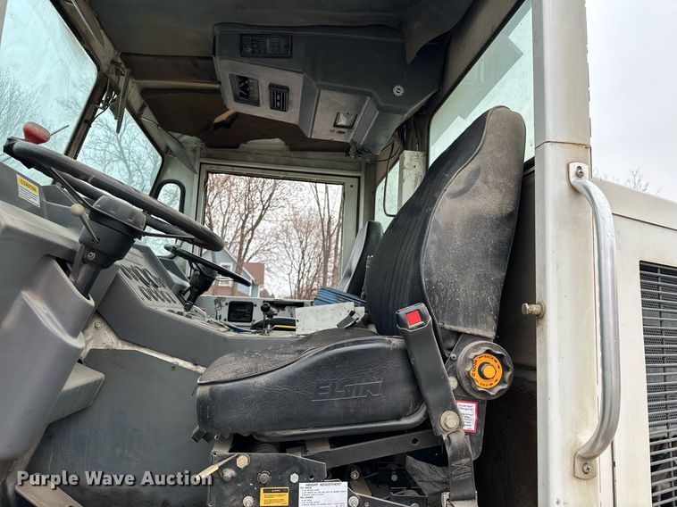 image for item LO9339 1999 Elgin Pellican series SF  sweeper