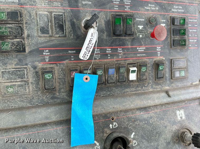 image for item LO9339 1999 Elgin Pellican series SF  sweeper