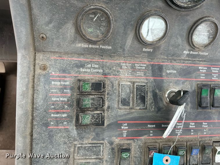 image for item LO9339 1999 Elgin Pellican series SF  sweeper