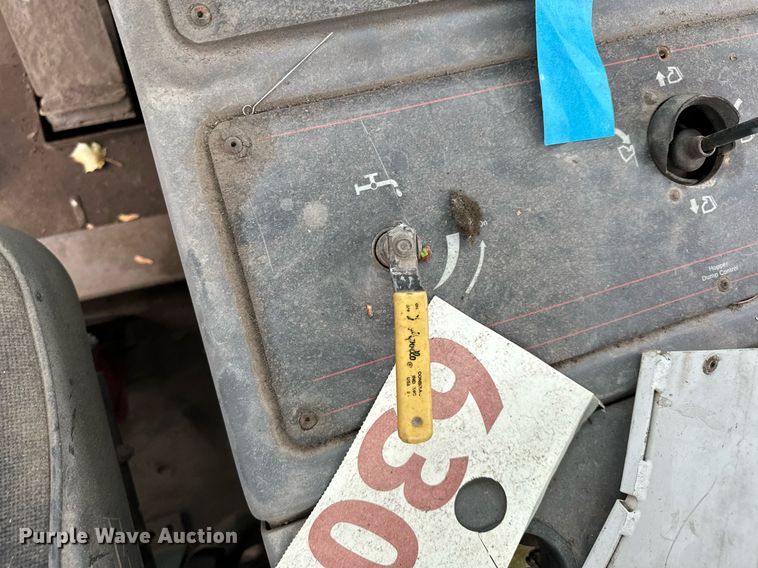 image for item LO9339 1999 Elgin Pellican series SF  sweeper