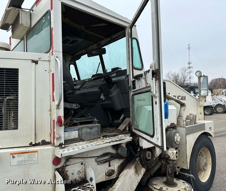 image for item LO9339 1999 Elgin Pellican series SF  sweeper