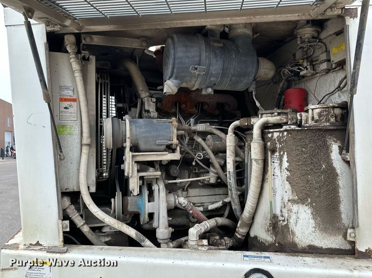 image for item LO9339 1999 Elgin Pellican series SF  sweeper