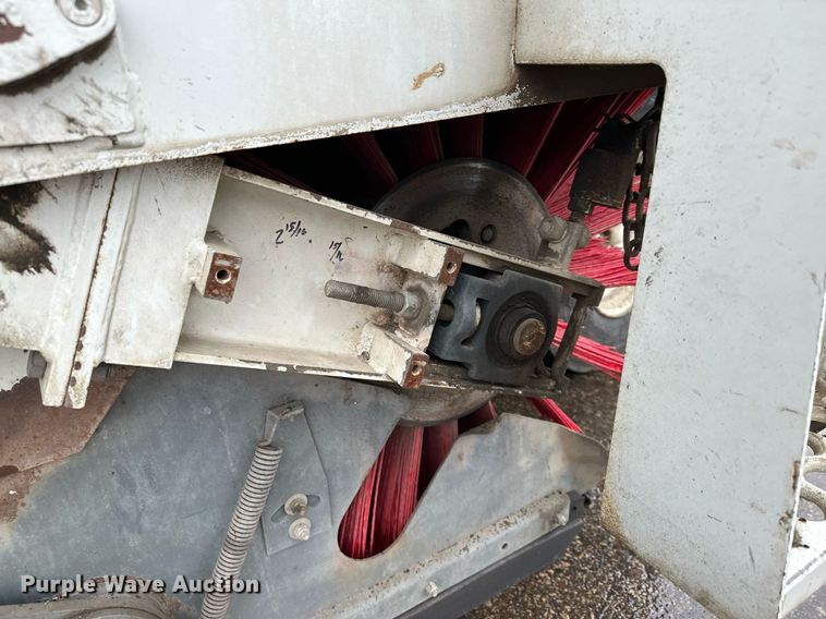 image for item LO9340 1998 Elgin Pellican  sweeper