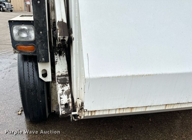 image for item LO9340 1998 Elgin Pellican  sweeper