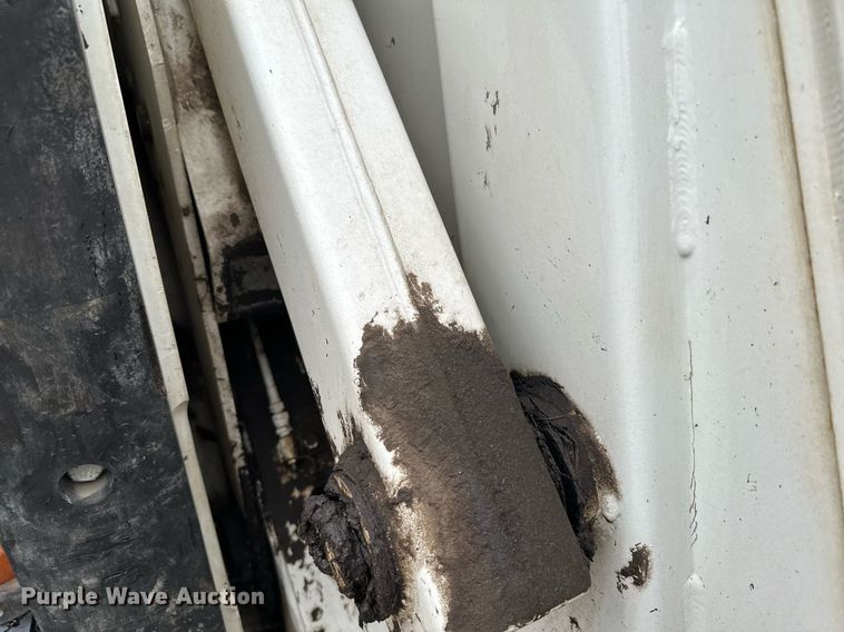 image for item LO9340 1998 Elgin Pellican  sweeper