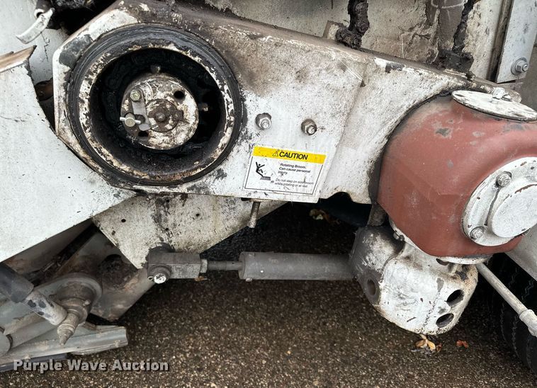 image for item LO9340 1998 Elgin Pellican  sweeper