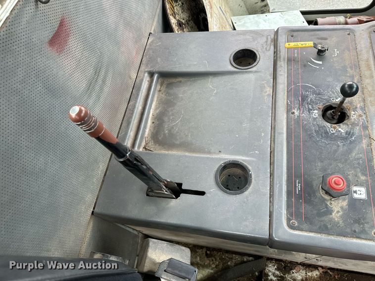 image for item LO9340 1998 Elgin Pellican  sweeper