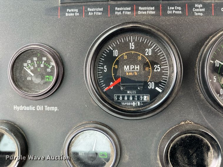 image for item LO9340 1998 Elgin Pellican  sweeper