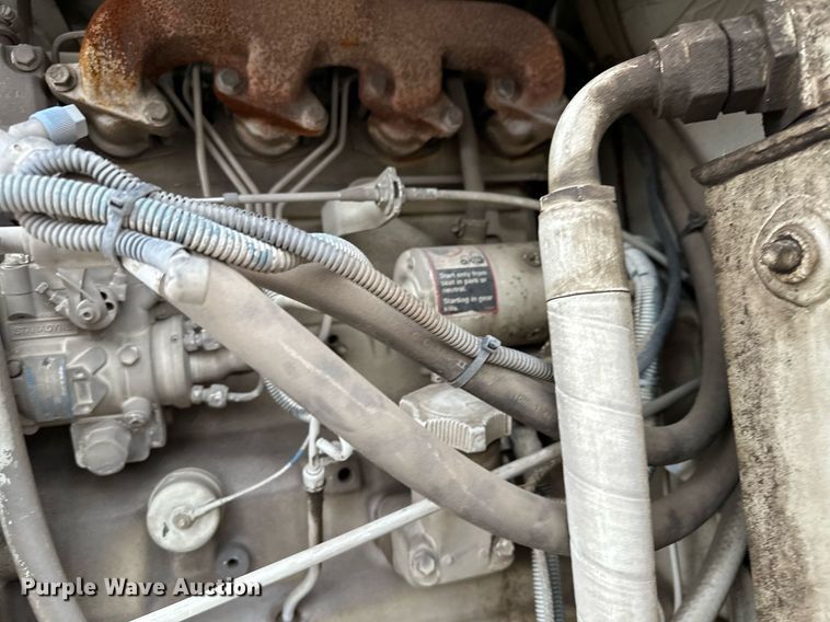 image for item LO9340 1998 Elgin Pellican  sweeper