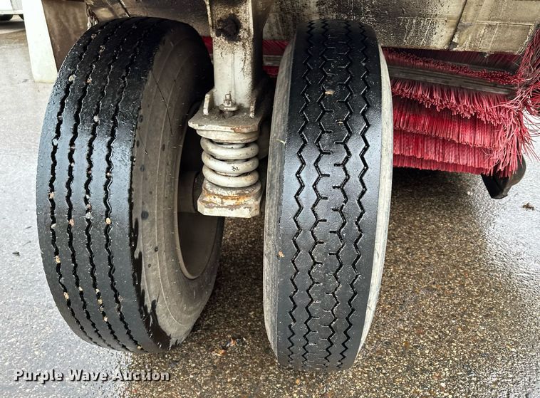 image for item LO9340 1998 Elgin Pellican  sweeper